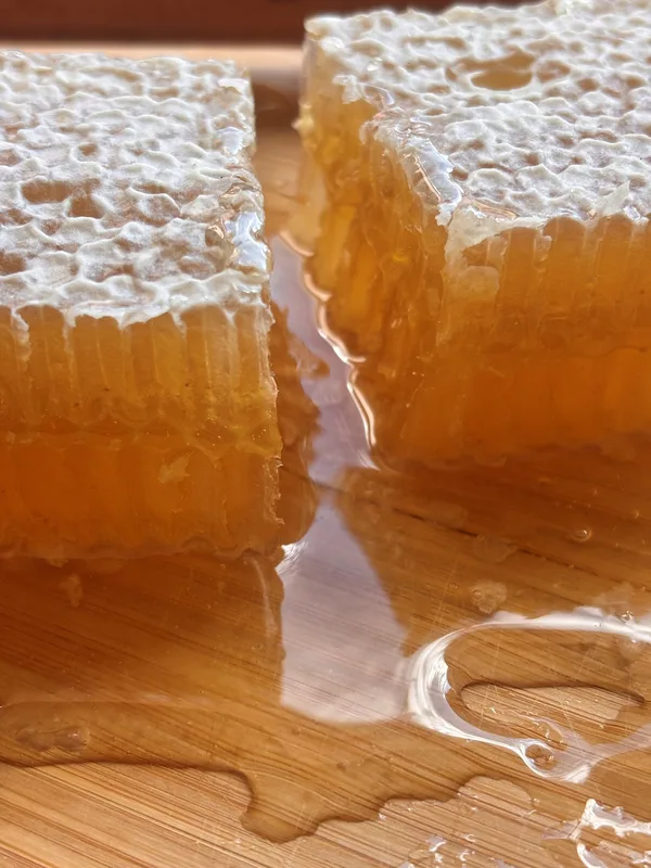 Comb honey
